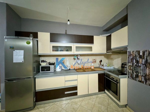 Tirane, jepet me qera apartament Kati 3, 60 m² 450 € (Astir, afer Vila-L)