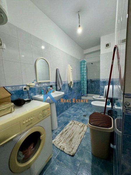 Tirane, jepet me qera apartament Kati 3, 60 m² 450 € (Astir, afer Vila-L)