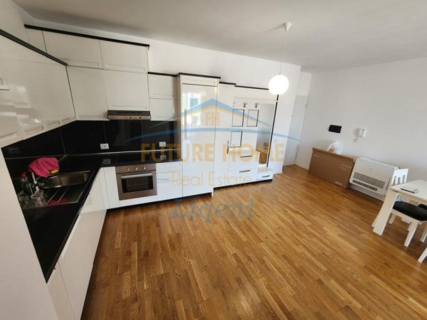 Tirane, shitet apartament 2+1+Ballkon Kati 4, 110 m² 240.000 € (Kopshti Botanik)