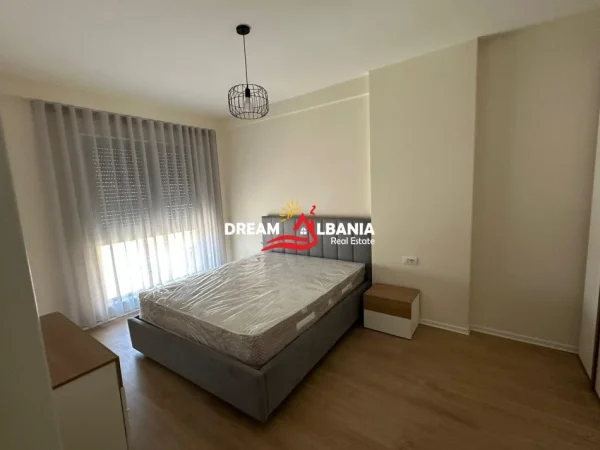 Tirane, jepet me qera zyre , 65 m² 680 € (ne rrugen “Dervish Hekali”, prane “Shkolles se Kuqe”)