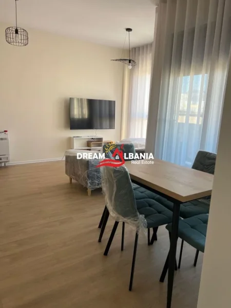 Tirane, jepet me qera zyre , 65 m² 680 € (ne rrugen “Dervish Hekali”, prane “Shkolles se Kuqe”)