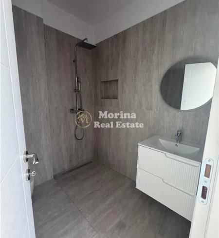 Tirane, jepet me qera apartament 2+1+Ballkon Kati 2, 125 m² 650 € (Bulevardi i Ri)