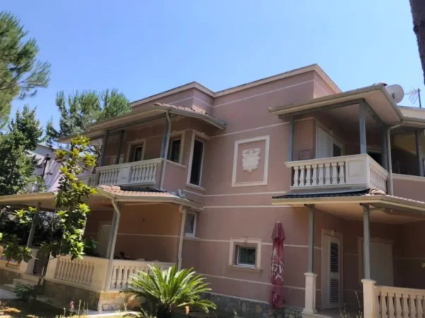 Gjiri Lalezit | Hamallaj, shitet Vile 2 Katshe , 240 m² 500.000 € (Lura 1)