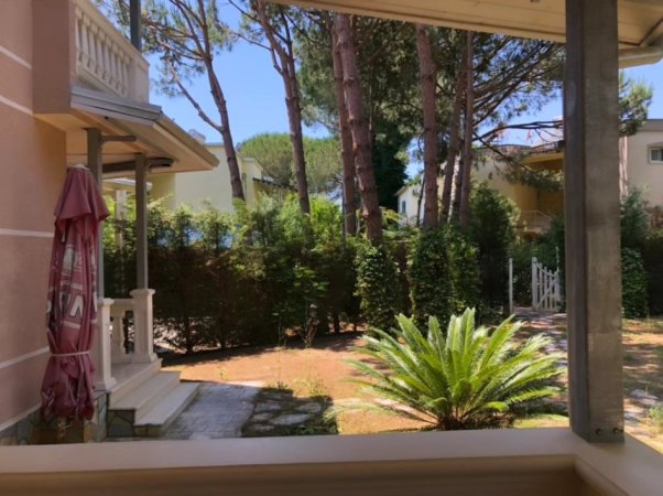 Gjiri Lalezit | Hamallaj, shitet Vile 2 Katshe , 240 m² 500.000 € (Lura 1)