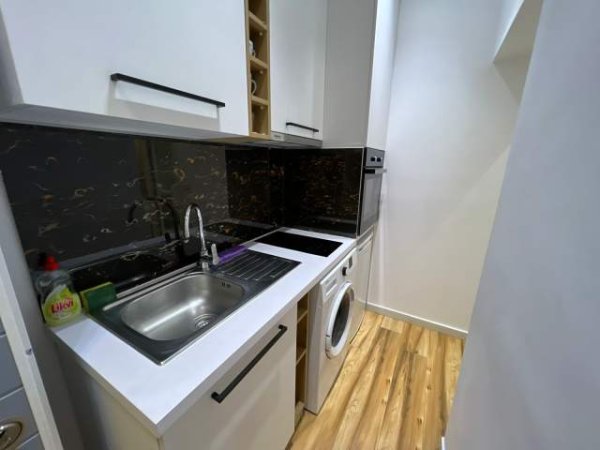 Tirane, shitet apartament 1+1 Kati 4, 75 m² 175.000 Euro (Shsallvaret)