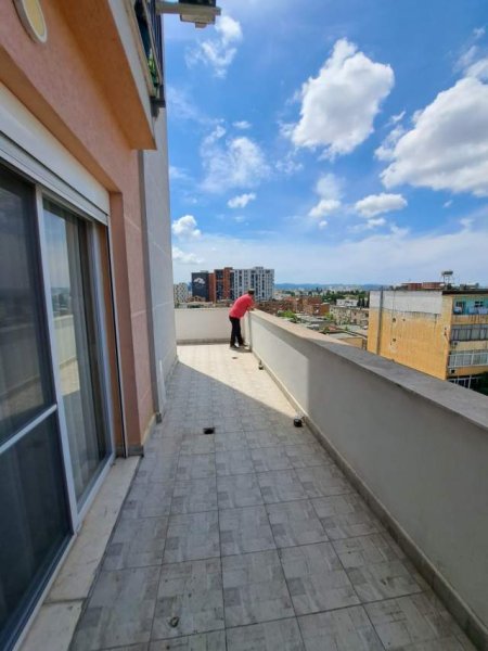 Tirane, jepet me qera apartament 2+1+BLK Kati 5, 100 m² 400 Euro (zihni sako)