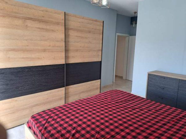 Tirane, jepet me qera apartament 2+1+BLK Kati 5, 100 m² 400 Euro (zihni sako)