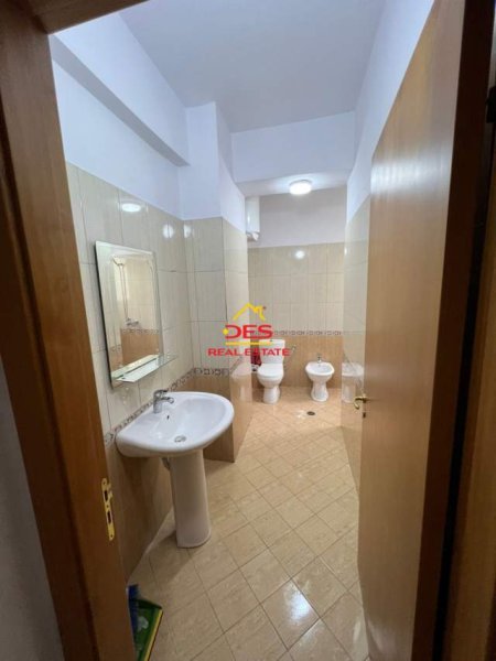 Vlore, shitet apartament 1+1+BLK Kati 5, 78 m² 75.000 Euro (Rruga Sadik Zotaj, Vlorë)