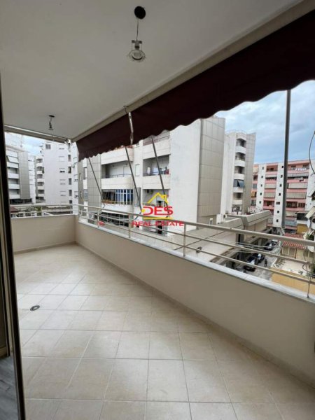 Vlore, shitet apartament 1+1+BLK Kati 5, 78 m² 75.000 Euro (Rruga Sadik Zotaj, Vlorë)