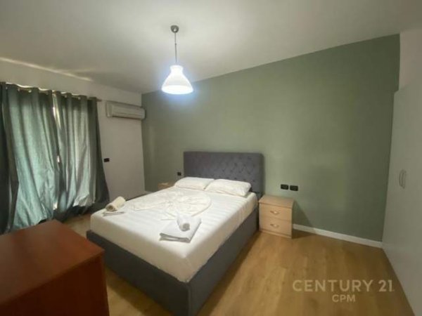 Tirane, shes apartament 140 m² 225.000 Euro (Rruga e Bogdaneve)
