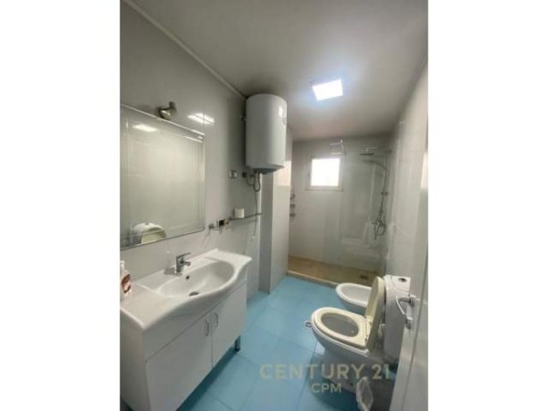 Tirane, shes apartament 140 m² 225.000 Euro (Rruga e Bogdaneve)