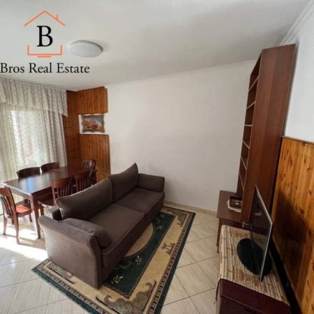 Tirane, jepet me qera apartament 1+1+BLK Kati 5, 65 m² 40.000 Leke (HARRY FURTZ)