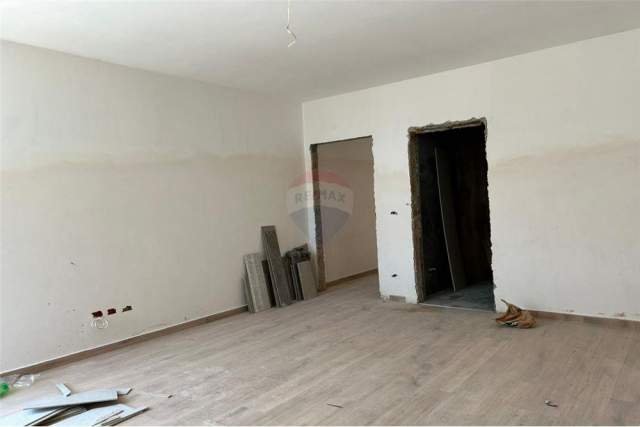 Sarande, shitet apartament 3+1+BLK Kati 4, 200 m² 210.000 Euro (Sarandë, Rruga "Bilal Golem", Hotel Chicago)