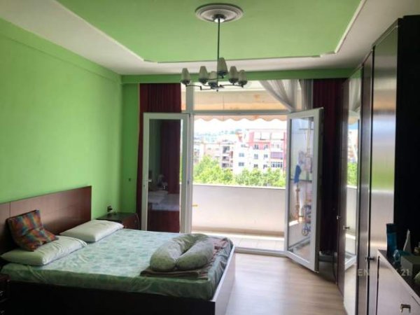 Tirane, shitet apartament 2+1+A Kati 6, 108 m² 130.000 Euro