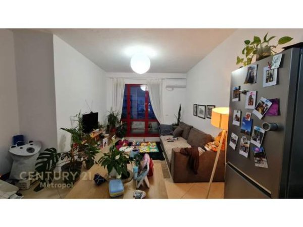 Tirane, shitet apartament 2+1 Kati 8, 138 m² 85.000 Euro (Yzberisht)