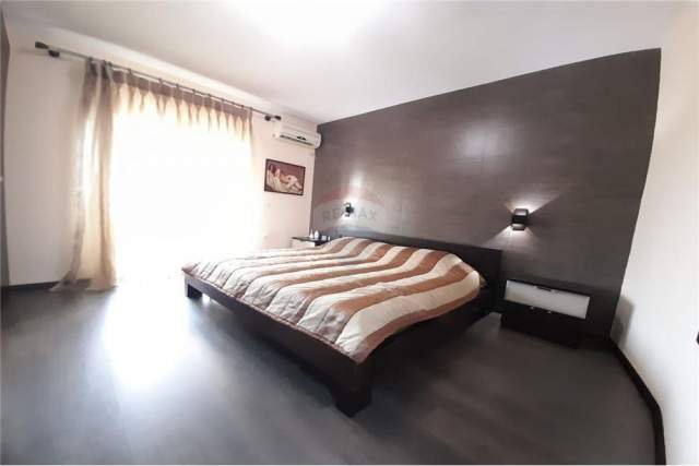 Tirane, jepet me qera apartament 3+1+BLK Kati 7, 150 m² 1.300 Euro (Rruga e Elbasanit)