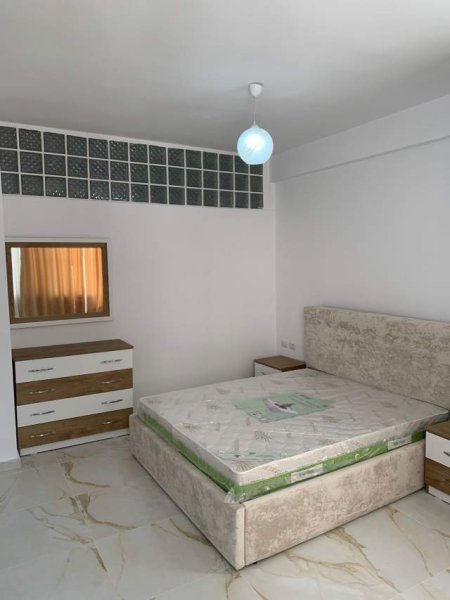 Tirane, jepet me qera apartament 2+1 Kati 7, 100 m² 350 Euro (Kamez)