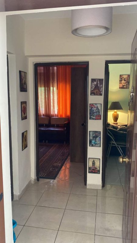 Tirane, jepet me qera apartament 2+1 Kati 2, 80 m² 50.000 Leke (Myslym Shyri)