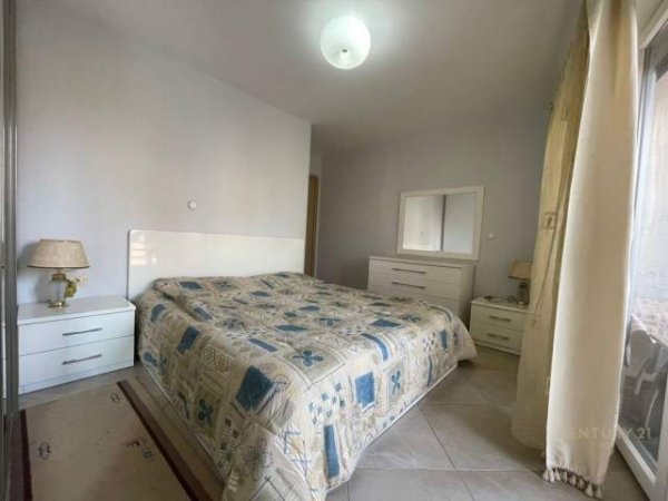 Tirane, jepet me qera apartament 2+1+BLK Kati 5, 103 m² 500 Euro (Pazari i Ri)