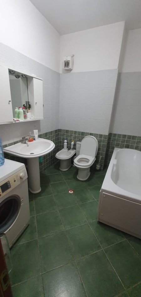 Tirane, shitet apartament 1+1 Kati 7, 70 m² 105.000 Euro (rruga don bosko)