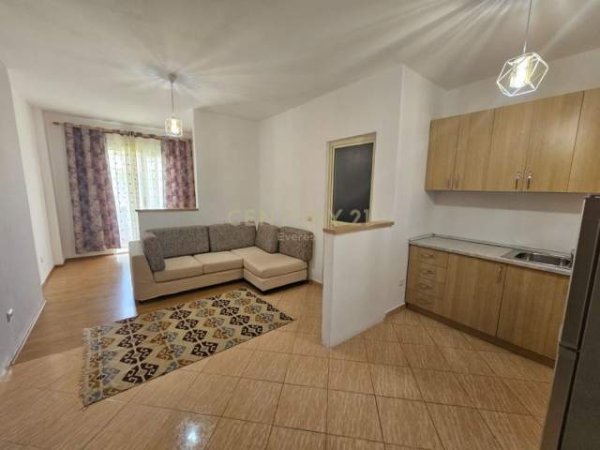 Tirane, shitet apartament 1+1 Kati 4, 34 m² 40.000 Euro (FRESK)