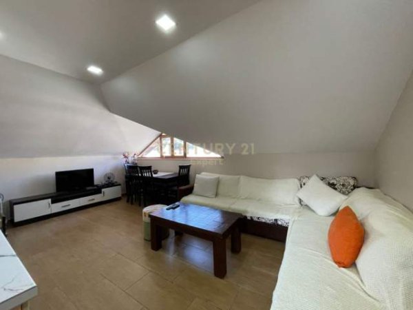 Tirane, jepet me qera apartament 1+1 Kati 3, 84 m² 350 Euro (Sauk i Vjeter te Pallati i Brigadave)