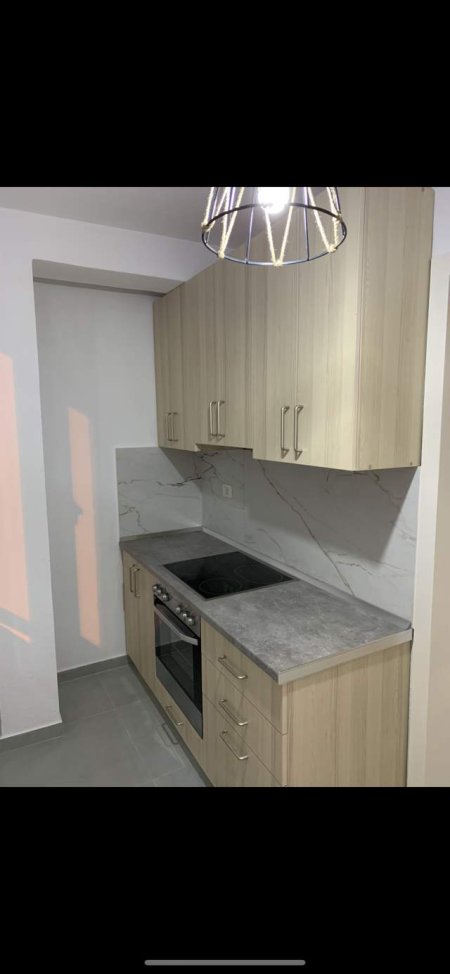 Tirane, jepet me qera apartament 2+1 Kati 2, 70 m² 350 Euro (Rruga Bardhyl)