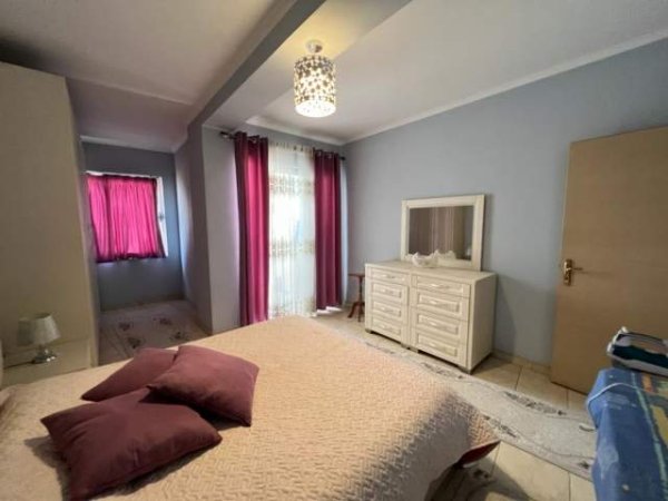 Tirane, shes apartament 2+1+BLK Kati 1, 140 m² 115.000 Euro (Bulevardi Migjeni)