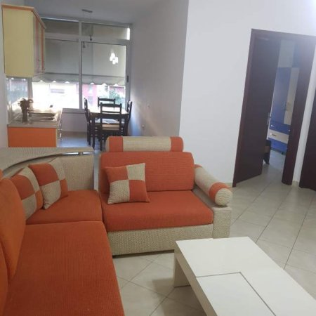 Tirane, jepet me qera apartament 1+1+A+BLK Kati 3, 60 m² 300 Euro (rruga Albion Tershalla)