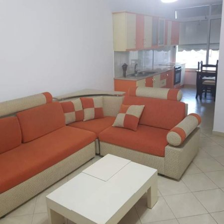 Tirane, jepet me qera apartament 1+1+A+BLK Kati 3, 60 m² 300 Euro (rruga Albion Tershalla)