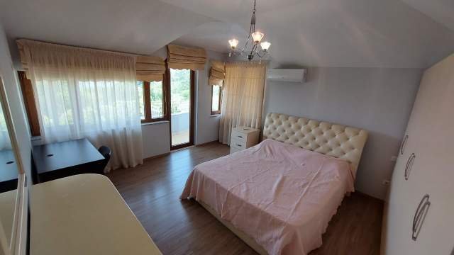 Tirane, jepet me qera apartament 2+1+A+BLK Kati 3, 100 m² 800 Euro (Parku i Liqenit)