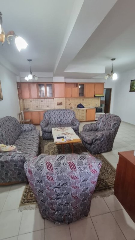 Shitet Super Apartament 1+1 tek Rruga e Dibres, Kati 1, 78 m² 96.000 €URO