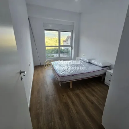 Tirane, jepet me qera apartament 1+1 Kati 4, 60 m² 400 € (Ali Demi, Rezidenca Kaimi)