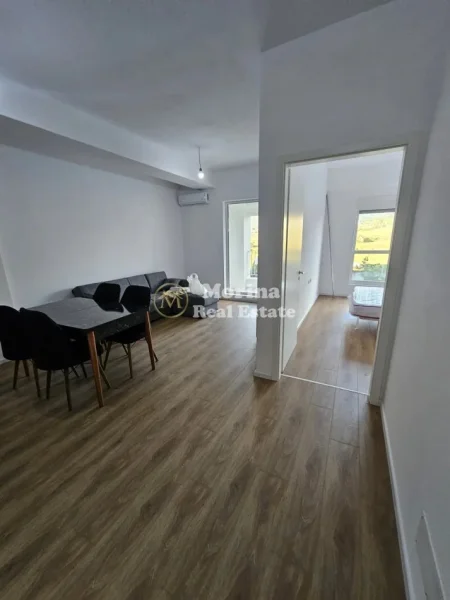 Tirane, jepet me qera apartament 1+1 Kati 4, 60 m² 400 € (Ali Demi, Rezidenca Kaimi)