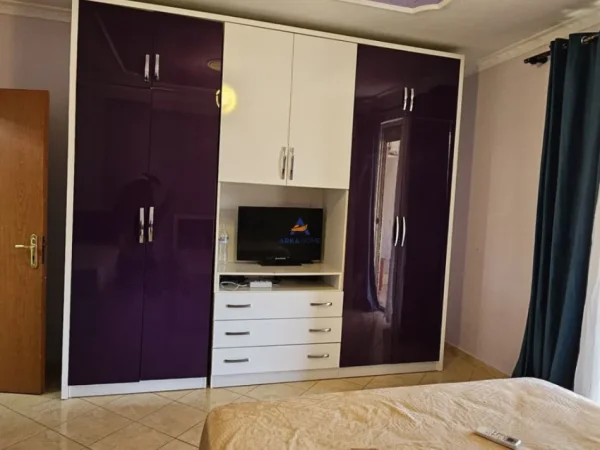 Tirane, jepet me qera apartament 1+1+Ballkon Kati 7, 92 m² 550 € (don bosko)