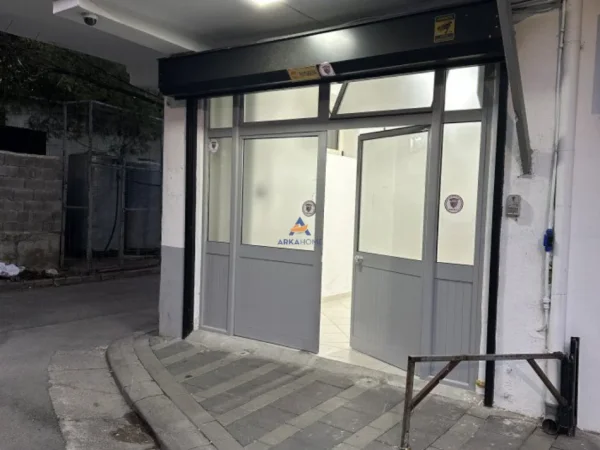 Tirane, jepet me qera ambjent biznesi Kati 0, 40 m² 550 € (RRUGA ABDYL FRASHERI, SHESHI WILLSON)