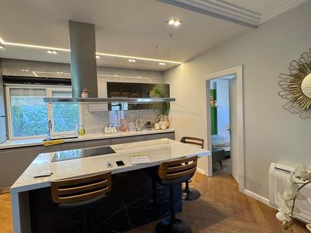 Tirane, shitet apartament 2+1 Kati 5, 123 m² 370.000 € 