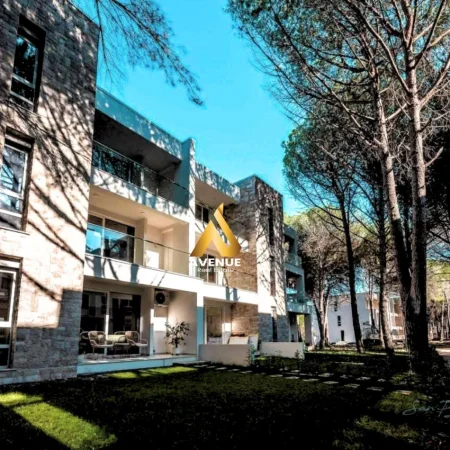 Durres, shitet apartament 2+1+Ballkon Kati 3, 104 m² 340.000 € (gjiri lalzit)