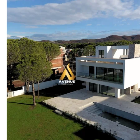 Durres, shitet apartament 2+1+Ballkon Kati 3, 104 m² 340.000 € (gjiri lalzit)