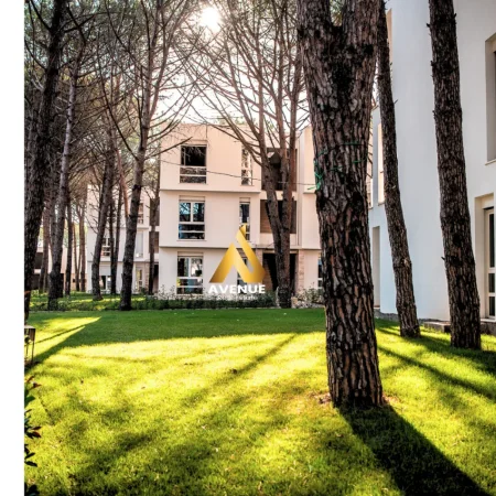 Durres, shitet apartament 2+1+Ballkon Kati 3, 104 m² 340.000 € (gjiri lalzit)