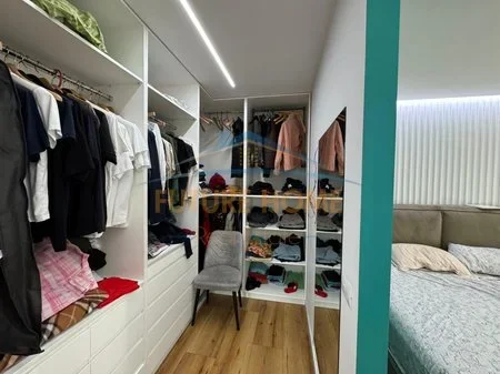 Tirane, shitet apartament 2+1 Kati 12, 117 m² 310.000 € 