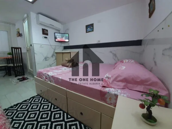Tirane, jepet me qera apartament 1+1+Ballkon Kati 2, 50 m² 370 € (Rr Siri Kodra)