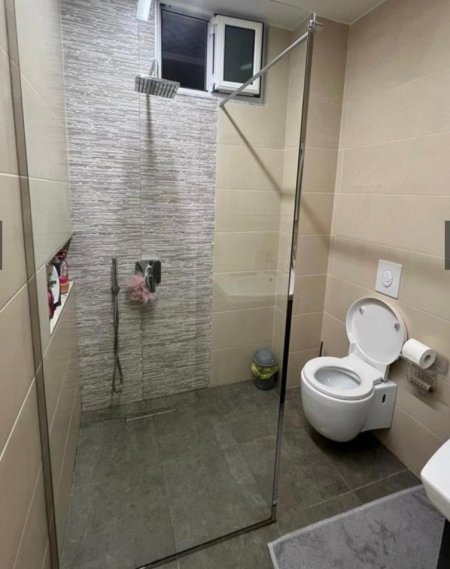 Tirane, shitet apartament 2+1+Ballkon Kati 3, 126 m² 255.000 € (Liqeni i Thate)