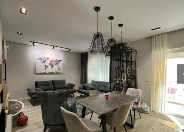 Tirane, shitet apartament 2+1+Ballkon Kati 3, 126 m² 255.000 € (Liqeni i Thate)