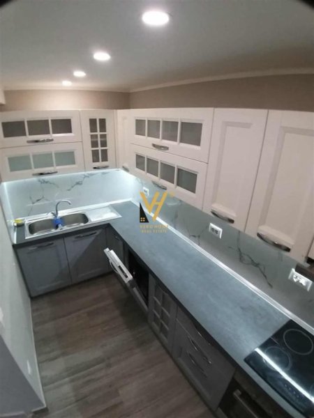 Tirane, shitet apartament 2+1+Ballkon Kati 1, 78 m² 160.000 € (ALI DEMI)