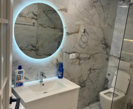 Tirane, jepet me qera apartament 1+1 Kati 5, 60 m² 650 € (prane shkolles Servete Maci)