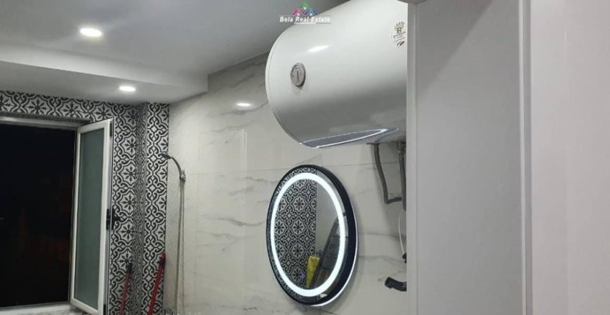 Tirane, jepet me qera apartament 2+1 Kati 4, 80 m² 550 € (prane Bar Angolo)