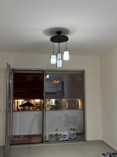 Tirane, jepet me qera apartament 2+1+Ballkon Kati 2, 85 m² 517 €