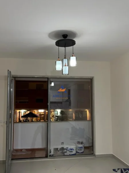 Tirane, jepet me qera apartament 2+1+Ballkon Kati 2, 85 m² 517 €