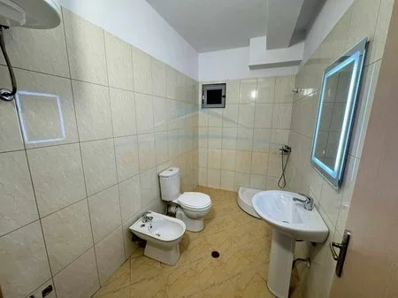 Tirane, shitet apartament 2+1 Kati 5, 70 m² 125.000 € 